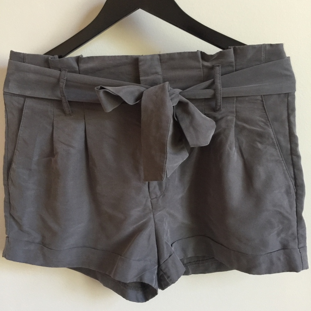 American Eagle high waisted shorts
